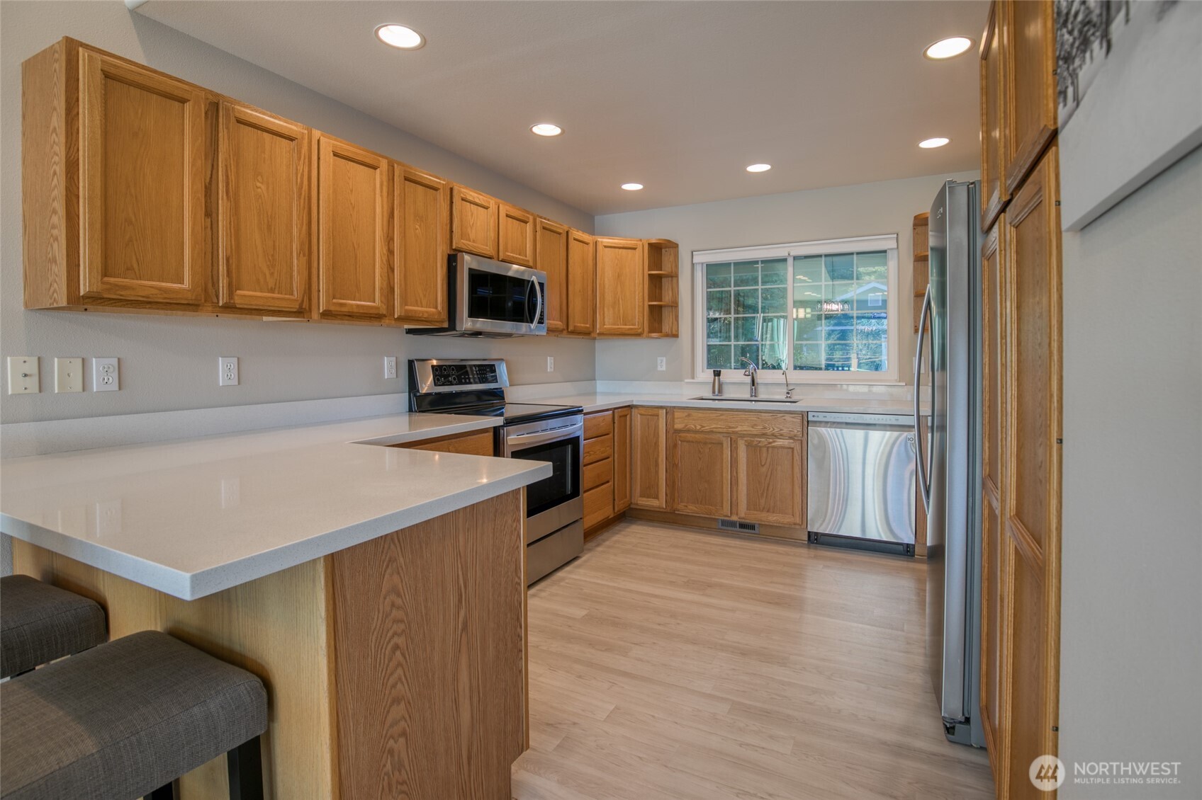 598 Mount Olympus Avenue SE, Ocean Shores, WA 98569