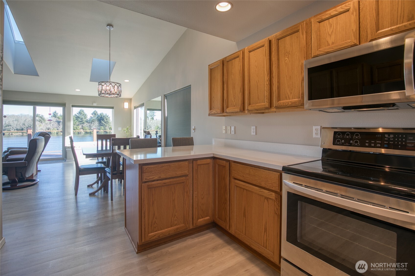 598 Mount Olympus Avenue SE, Ocean Shores, WA 98569