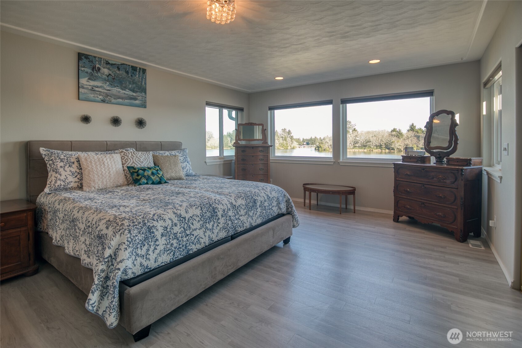 598 Mount Olympus Avenue SE, Ocean Shores, WA 98569