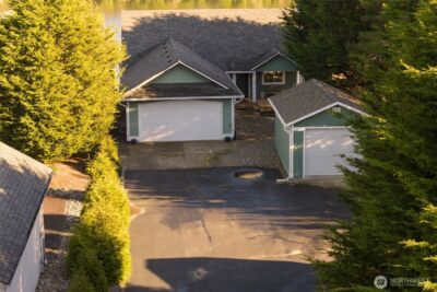 598 Mount Olympus Avenue SE, Ocean Shores, WA 98569 - Photo 2