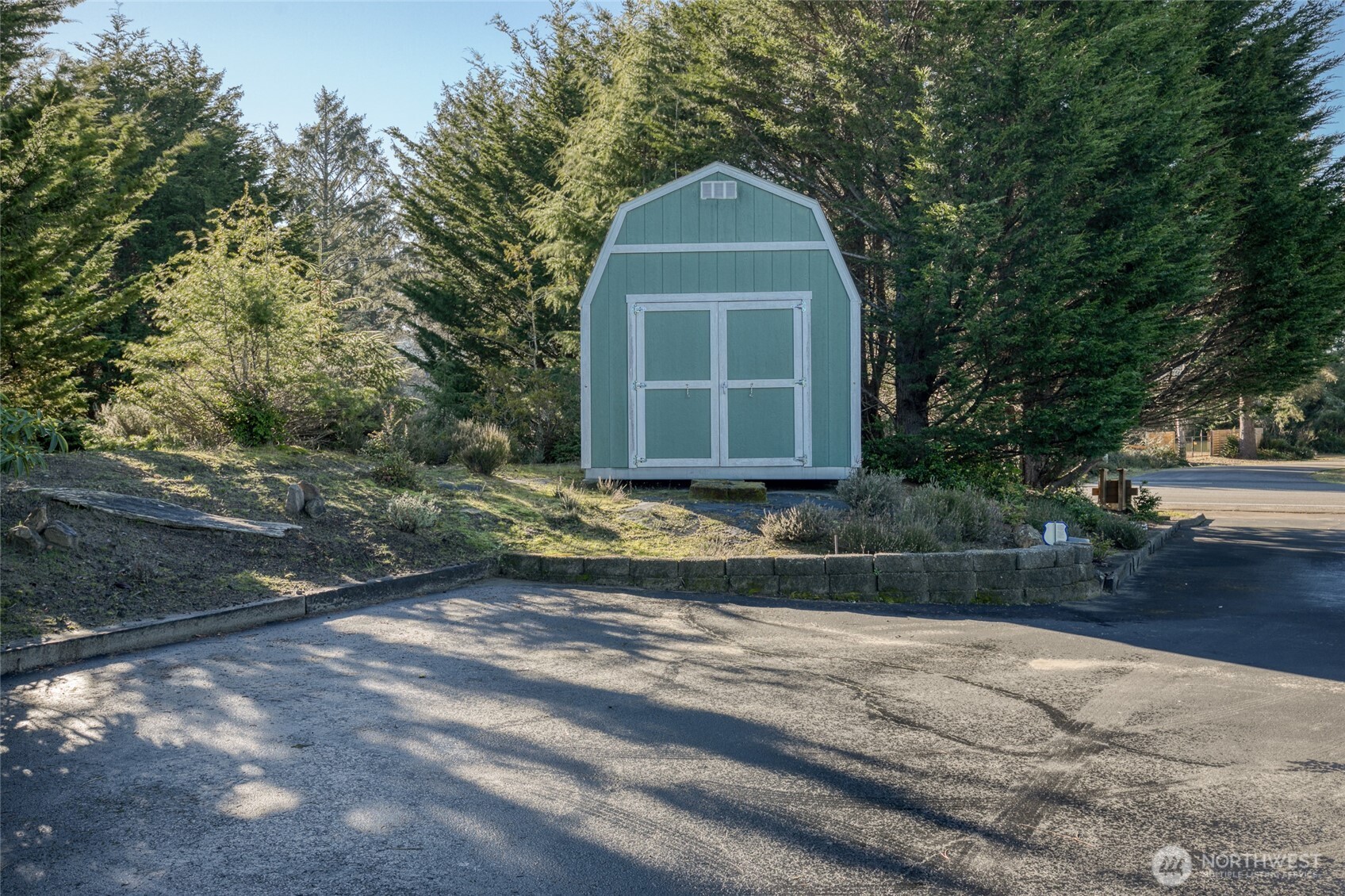 598 Mount Olympus Avenue SE, Ocean Shores, WA 98569