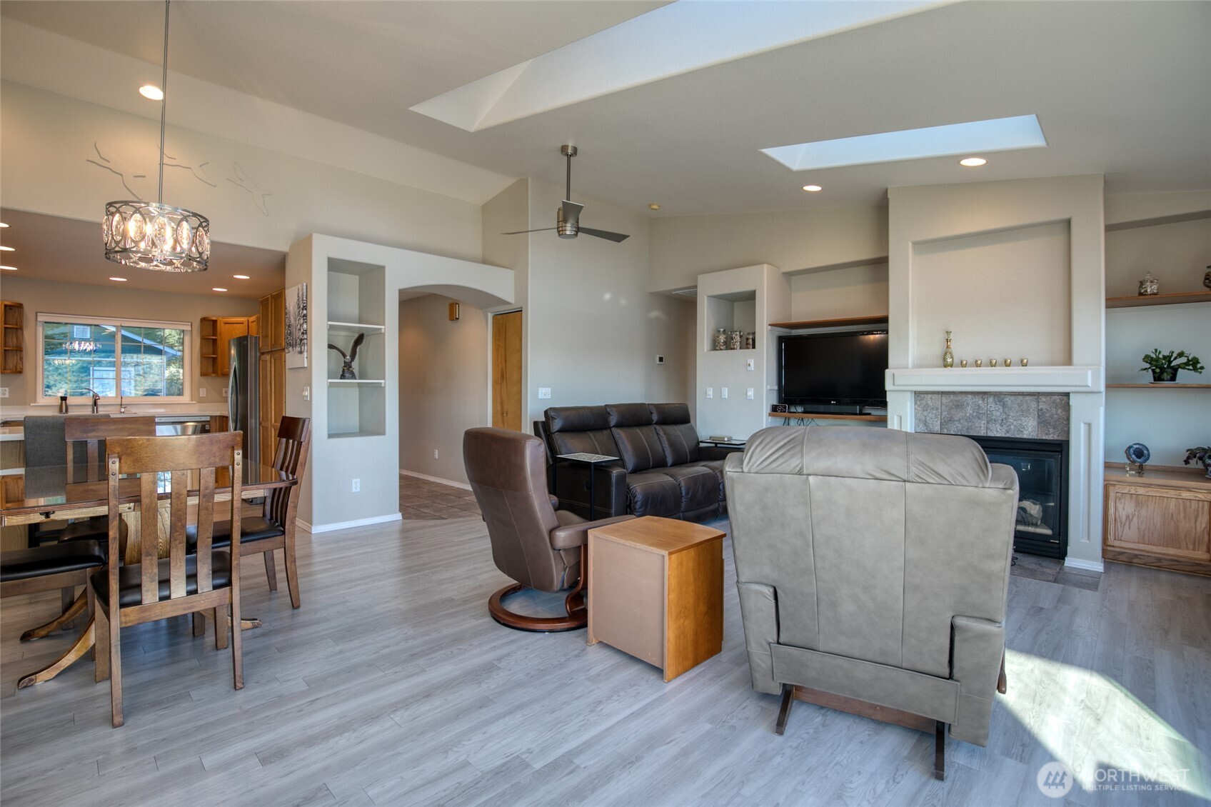 598 Mount Olympus Avenue SE, Ocean Shores, WA 98569