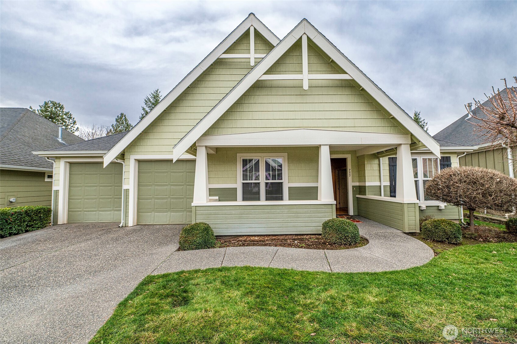 755 SE Heron Drive , College Place, WA 99324