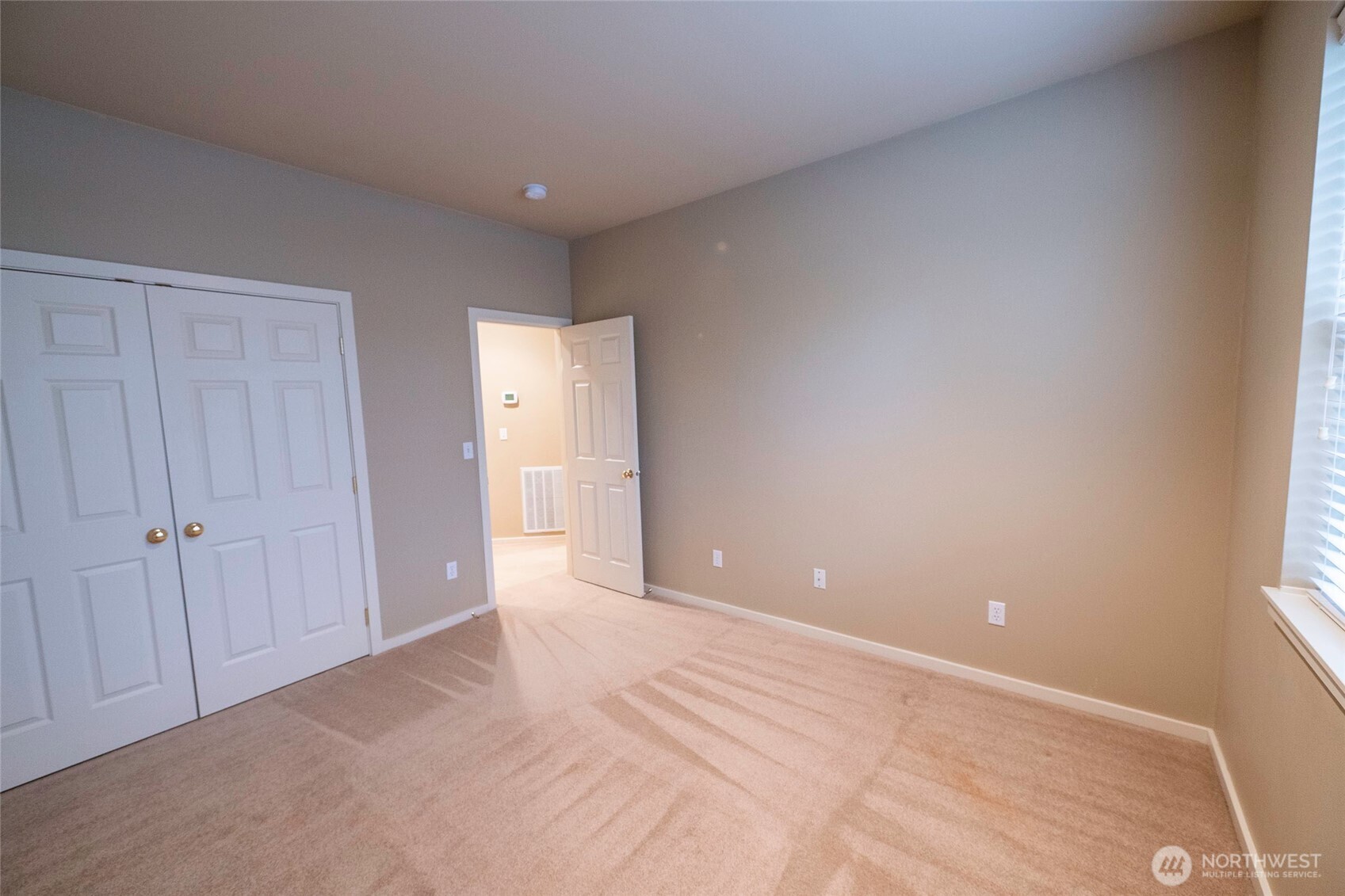 755 SE Heron Drive , College Place, WA 99324