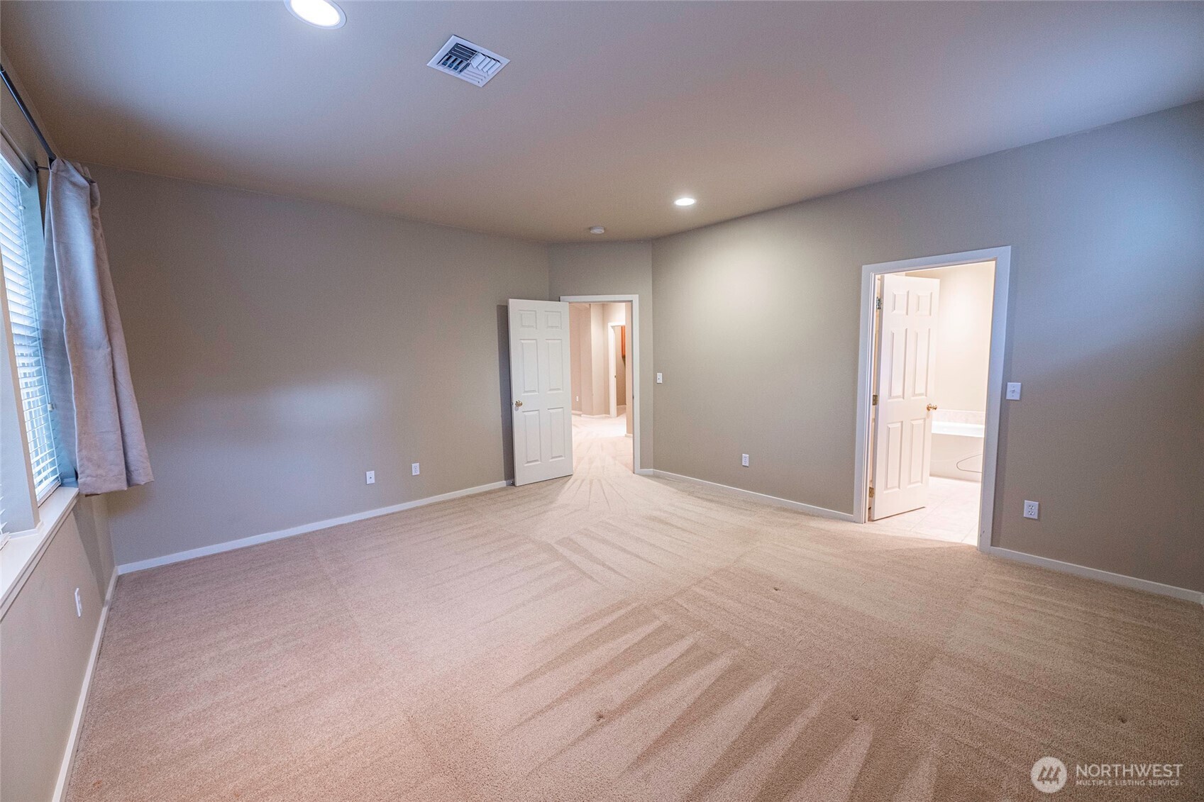 755 SE Heron Drive , College Place, WA 99324