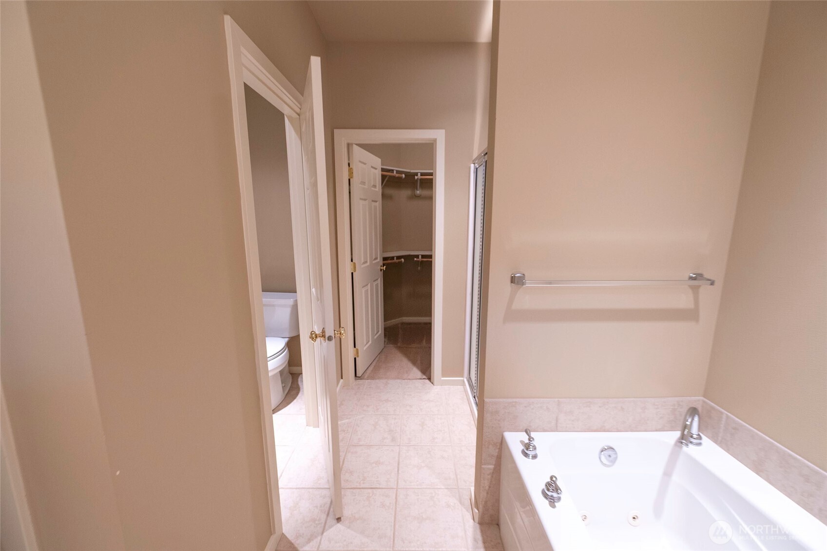 755 SE Heron Drive , College Place, WA 99324