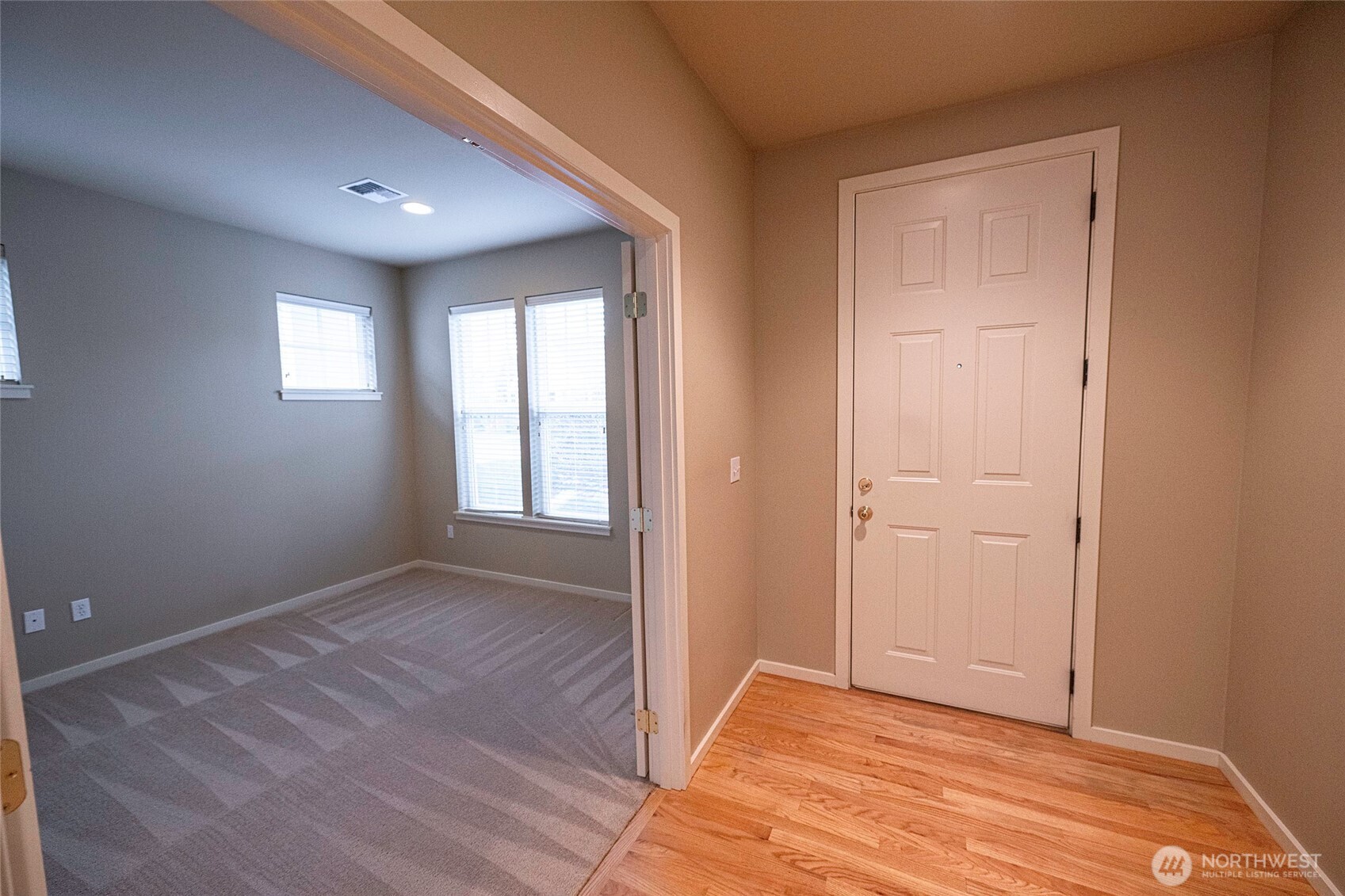 755 SE Heron Drive , College Place, WA 99324