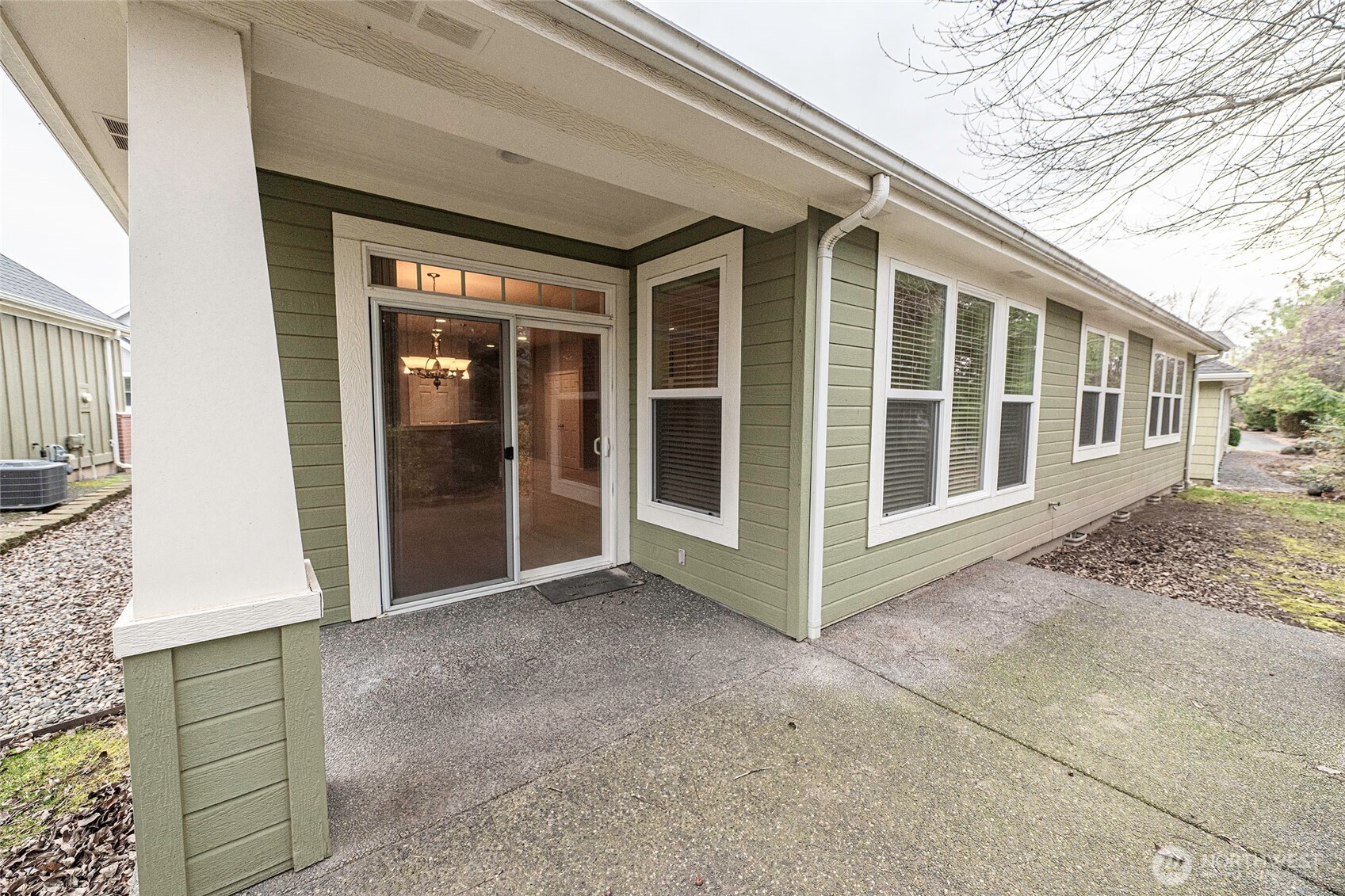 755 SE Heron Drive , College Place, WA 99324