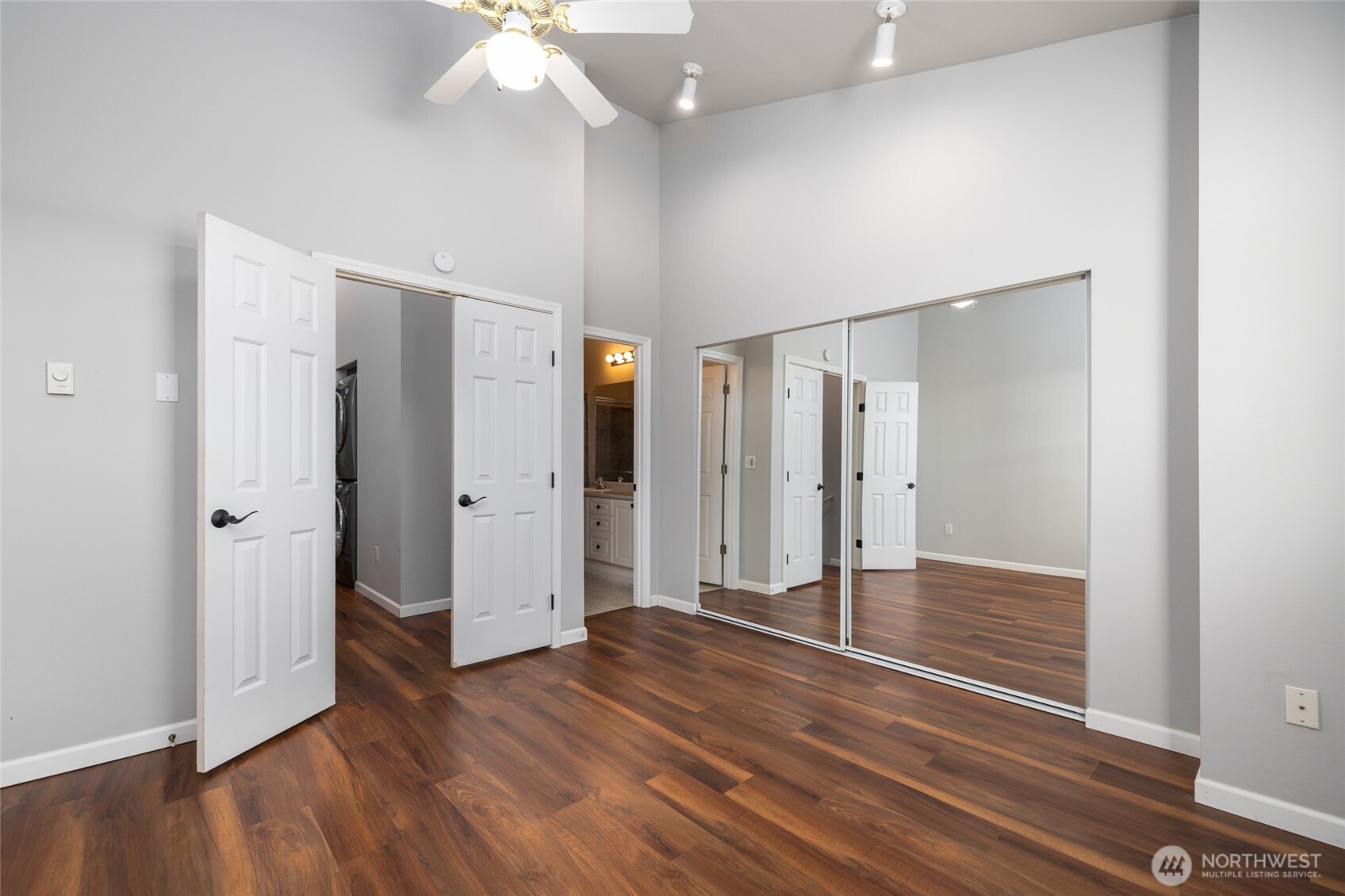 16125 Juanita-Woodinville Way NE #805, Bothell, WA 98011