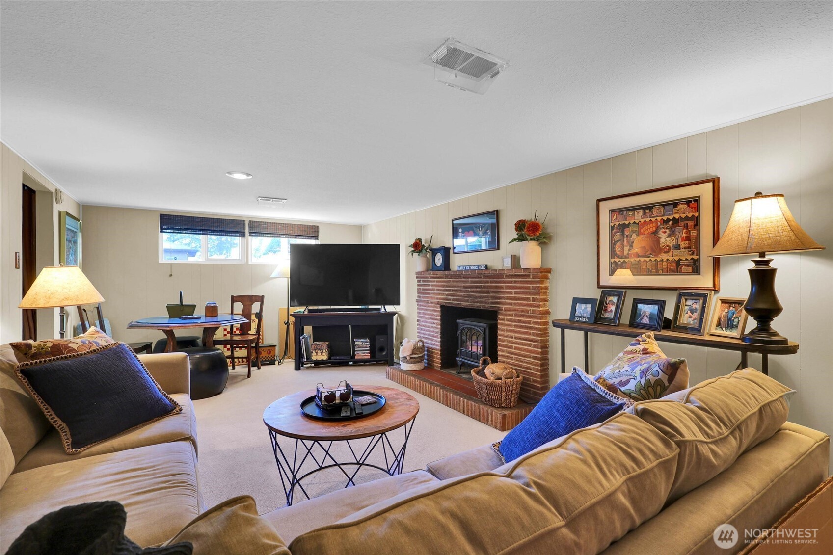 19041 21st Avenue NW, Shoreline, WA 98177