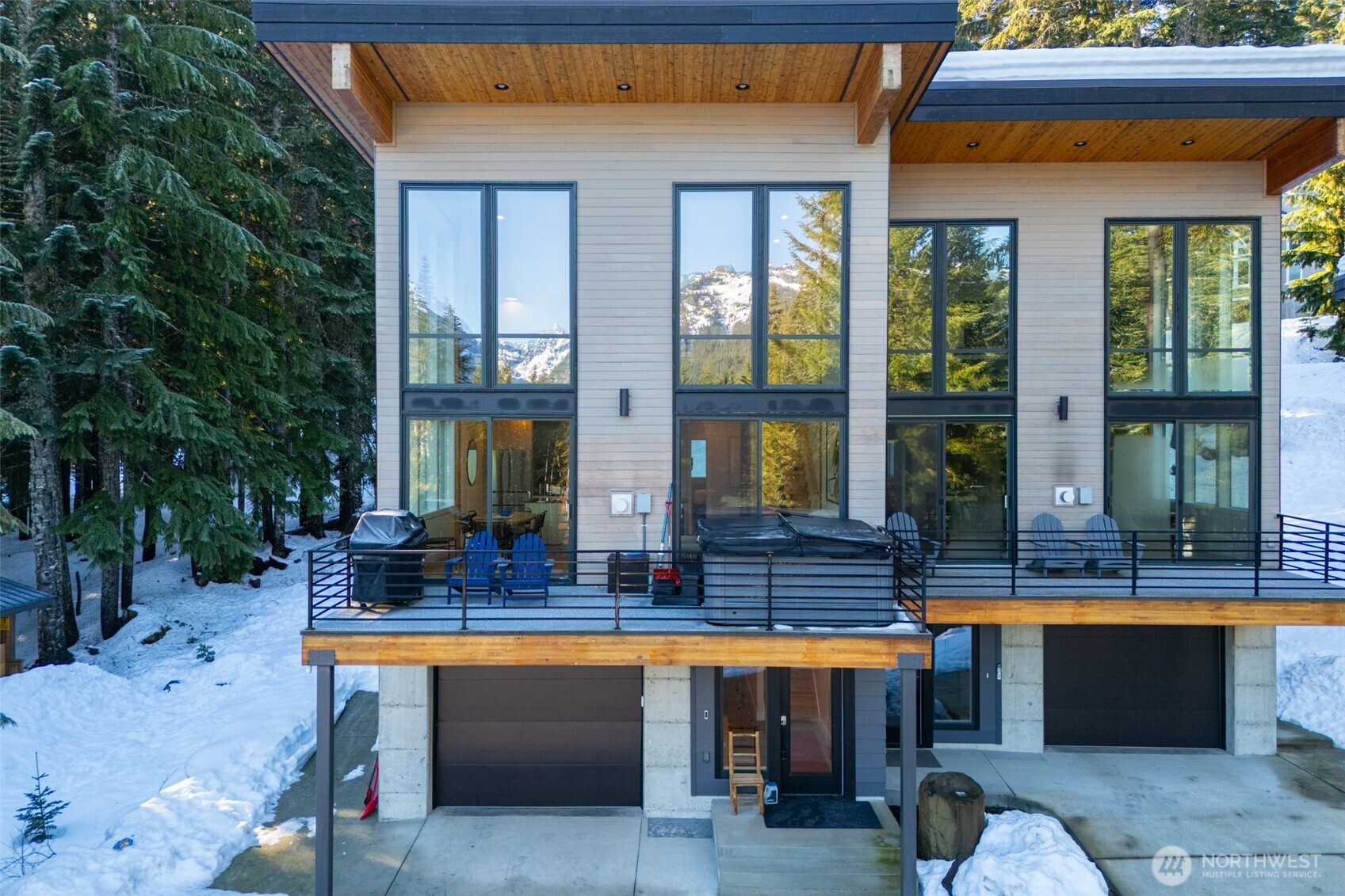 340 Snoqualmie Drive , Snoqualmie Pass, WA 98068