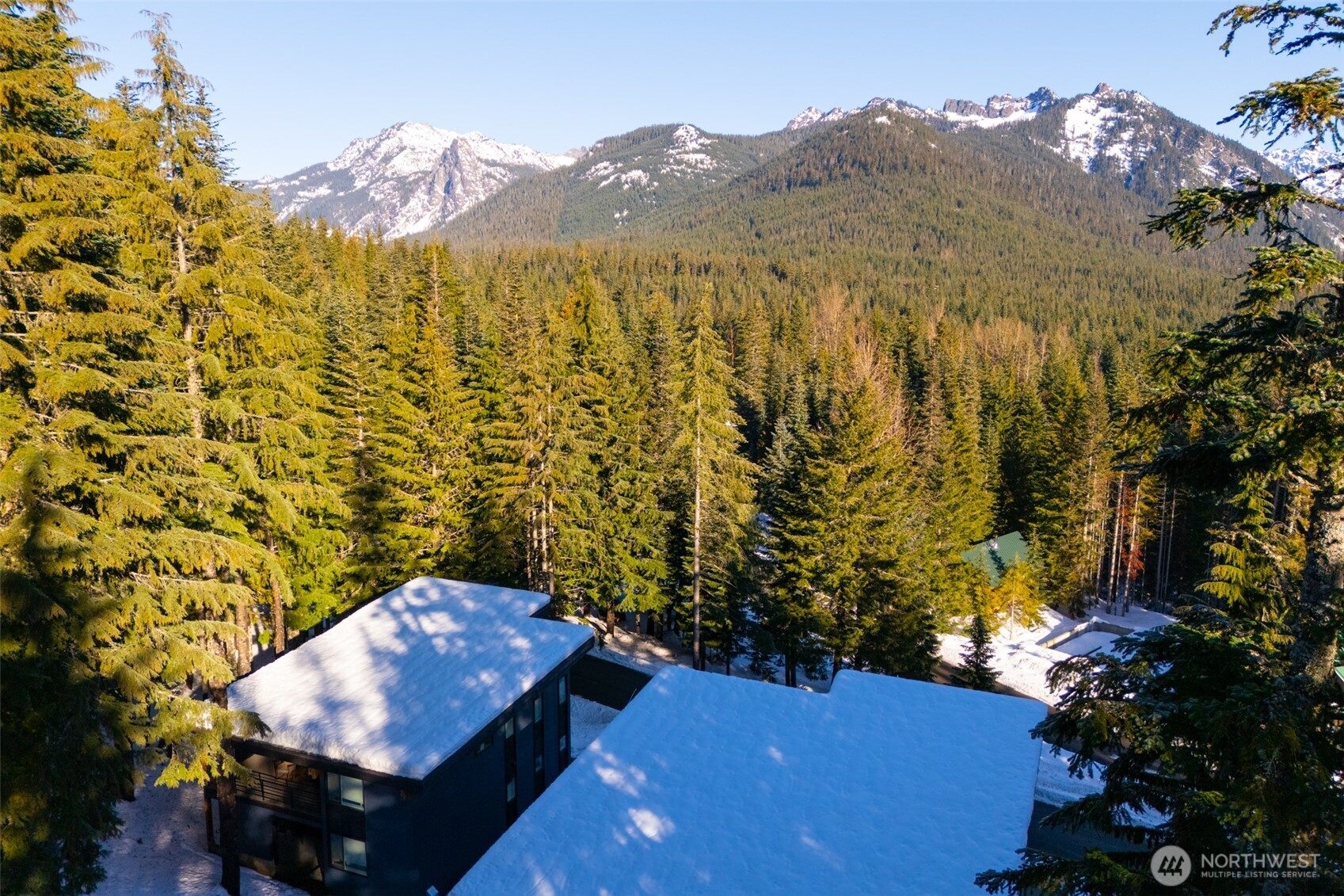 340 Snoqualmie Drive , Snoqualmie Pass, WA 98068