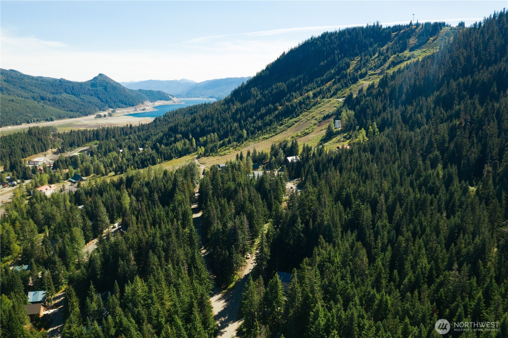 340 Snoqualmie Drive , Snoqualmie Pass, WA 98068