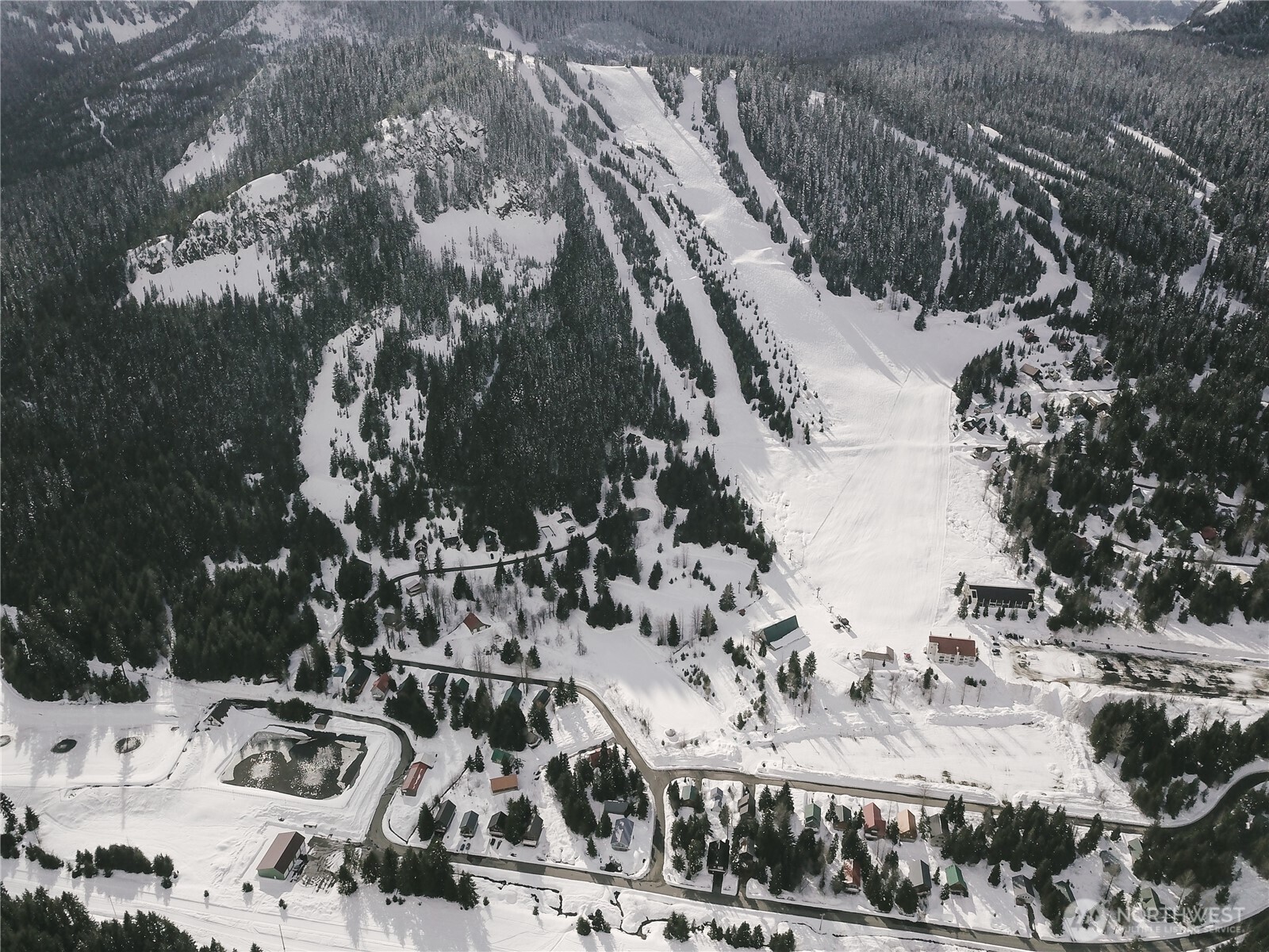 340 Snoqualmie Drive , Snoqualmie Pass, WA 98068