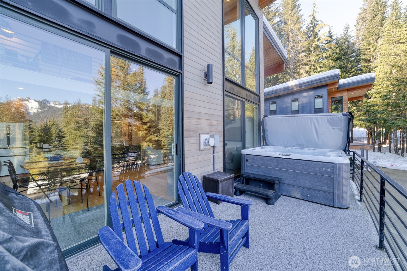 340 Snoqualmie Drive , Snoqualmie Pass, WA 98068