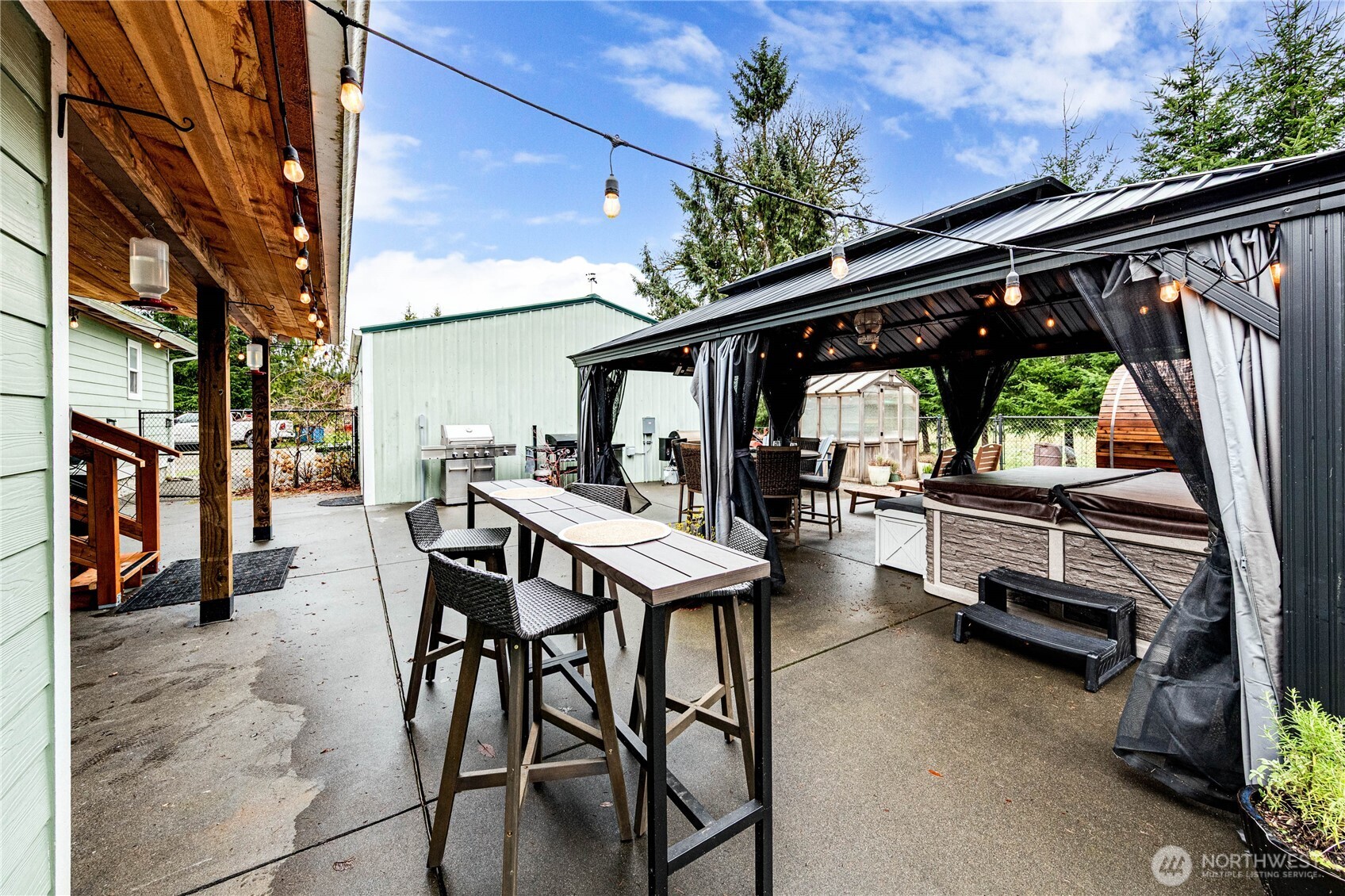 222 G&L Shake Road , Forks, WA 98331
