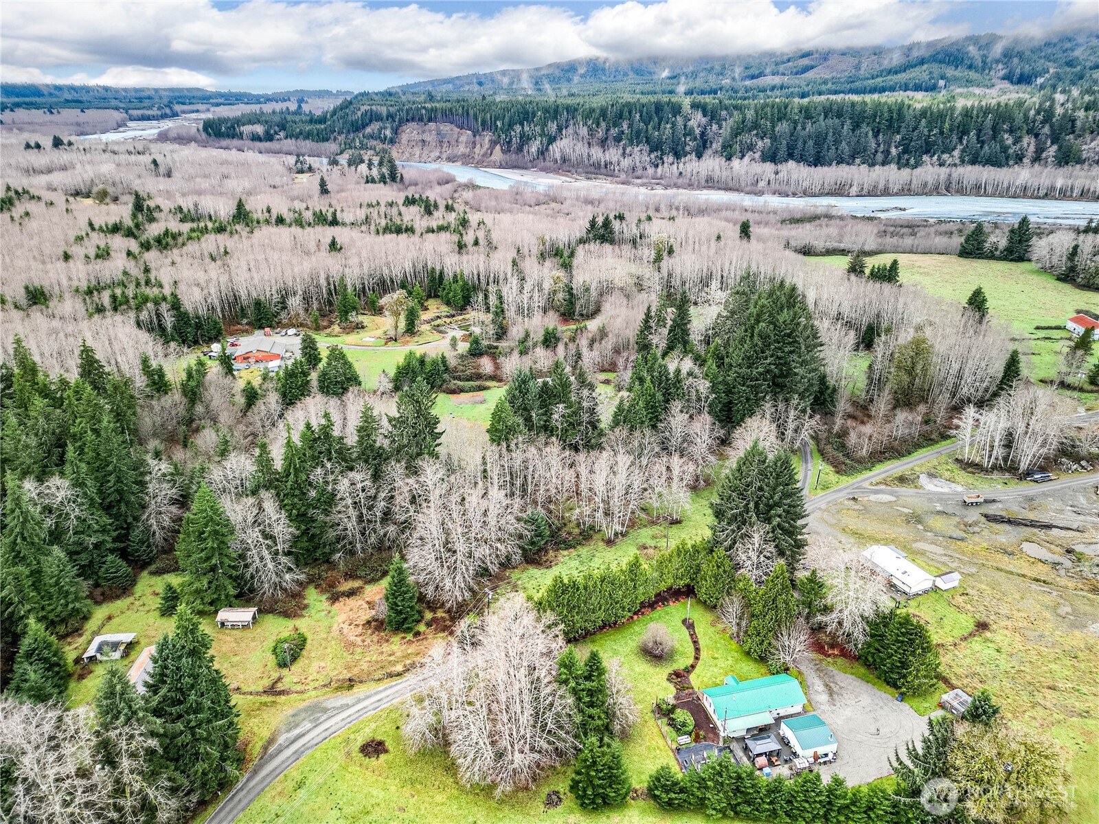 222 G&L Shake Road , Forks, WA 98331