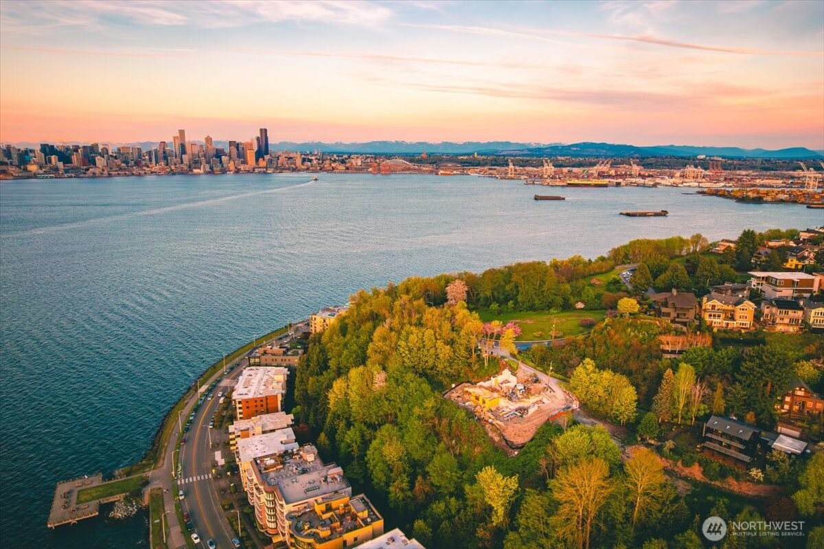 1019 California Lane SW, Seattle, WA 98116