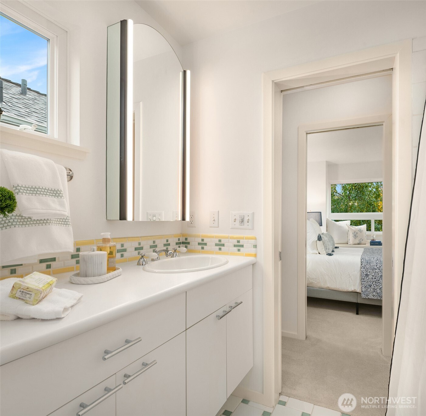 1929 42nd Avenue E #B, Seattle, WA 98112