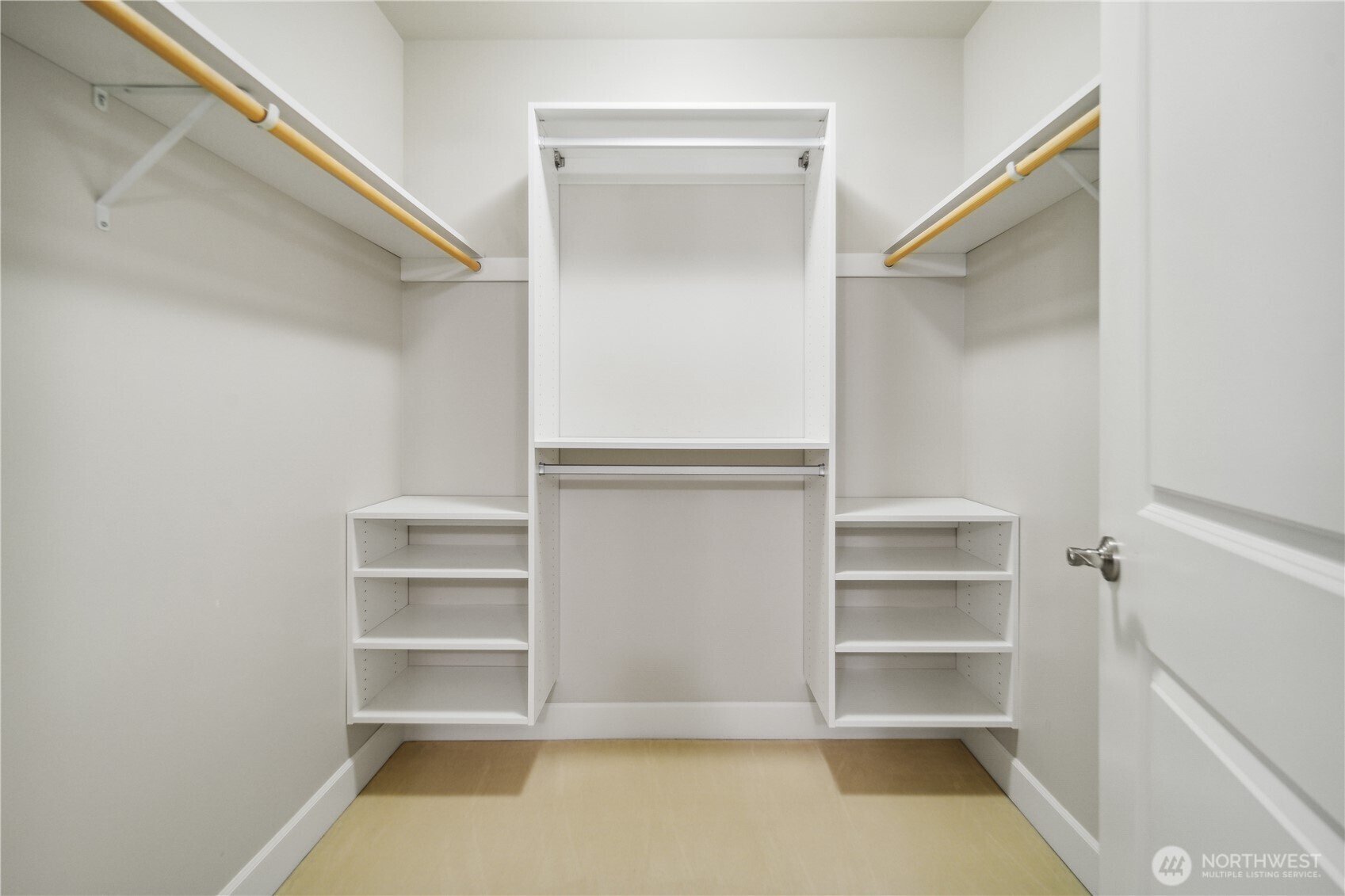 1920 4th Avenue #2301, Seattle, WA 98101