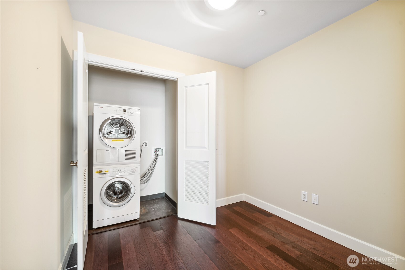 1920 4th Avenue #2301, Seattle, WA 98101