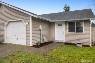 4938 Wilshire Court SE #A & B, Lacey, WA 98503 - Photo 2