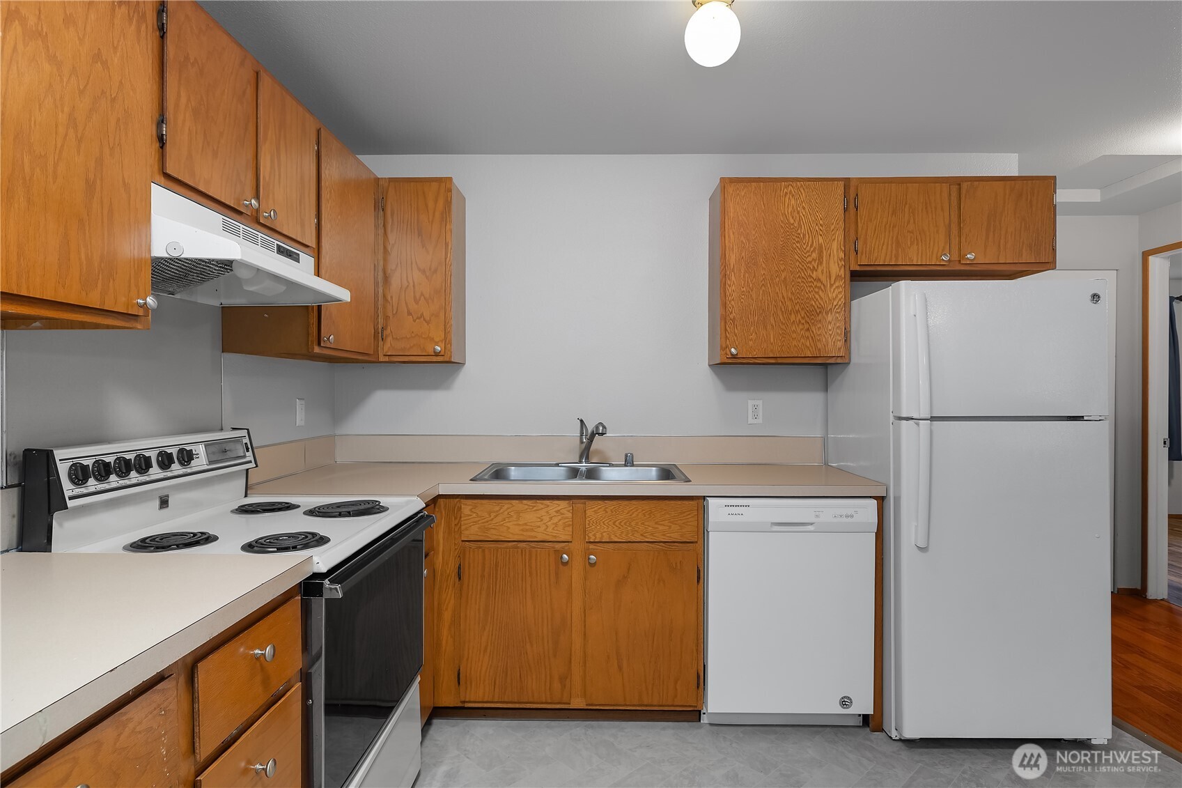 4938 Wilshire Court SE #A & B, Lacey, WA 98503