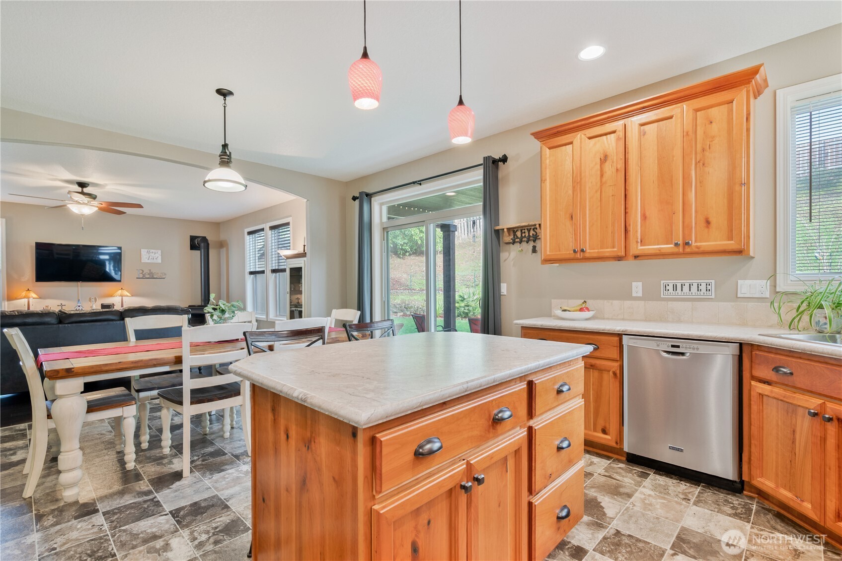 622 Stone Park , Kalama, WA 98625