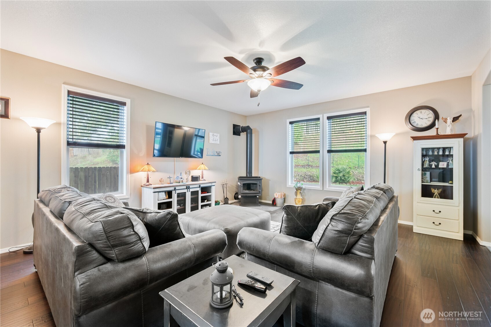 622 Stone Park , Kalama, WA 98625