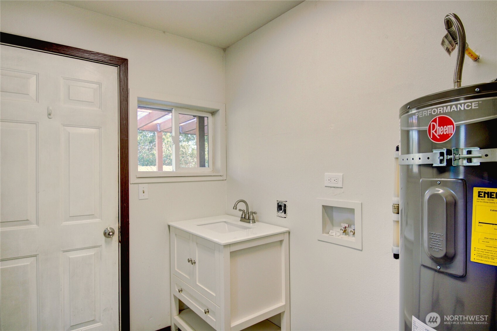 8739 F and S Grade Rd , Sedro Woolley, WA 98284