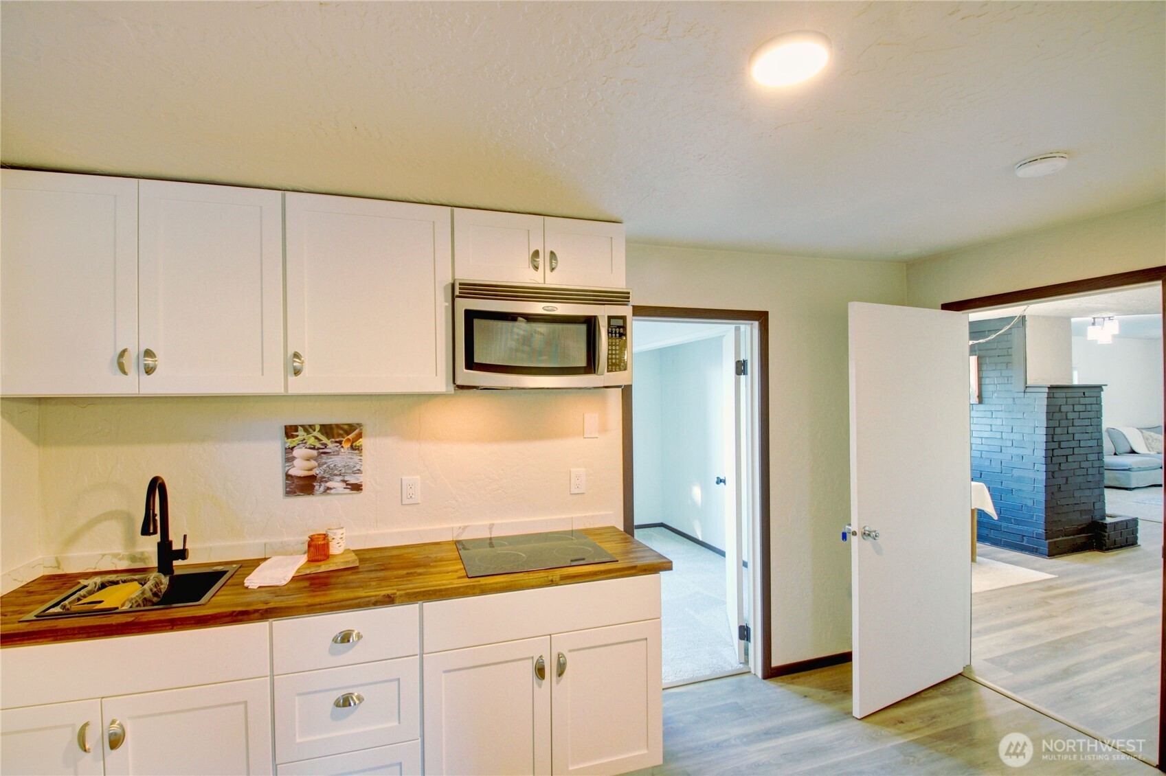 8739 F and S Grade Rd , Sedro Woolley, WA 98284