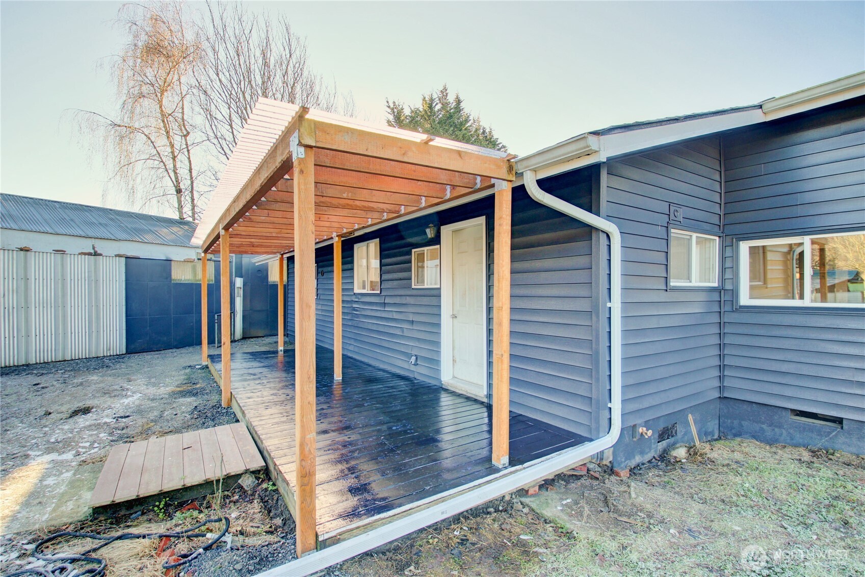 8739 F and S Grade Rd , Sedro Woolley, WA 98284