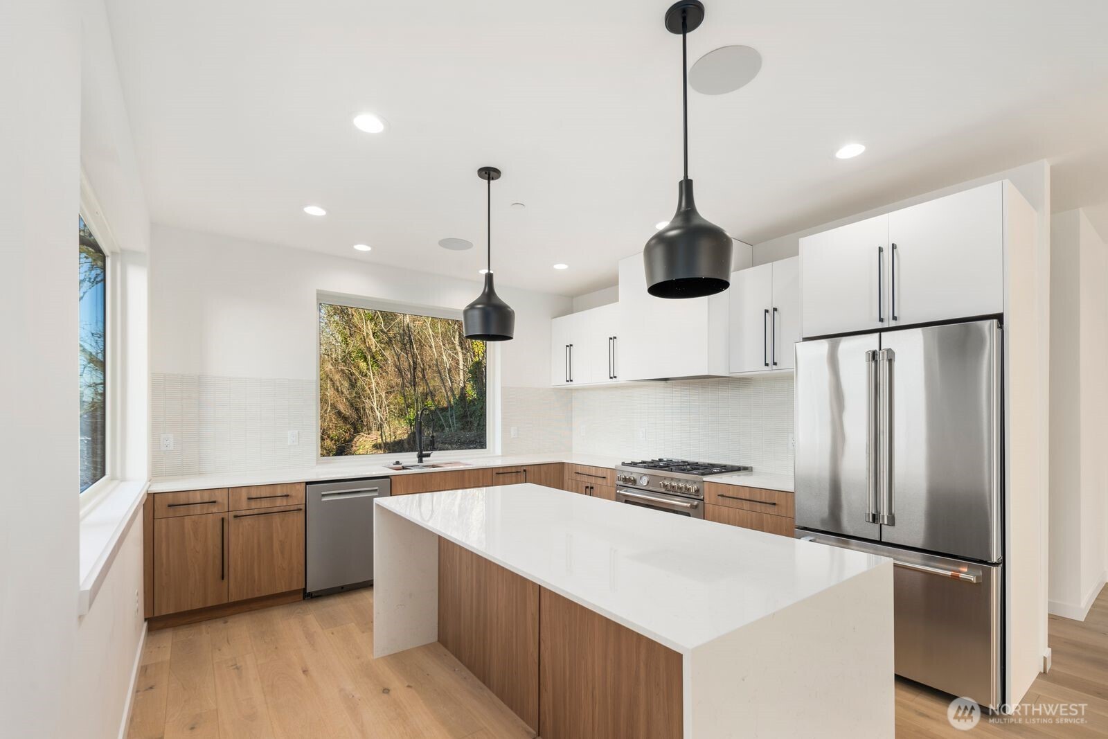 5246 23rd Avenue SW, Seattle, WA 98106