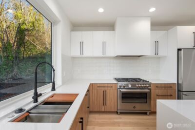 5246 23rd Avenue SW, Seattle, WA 98106 - Photo 3