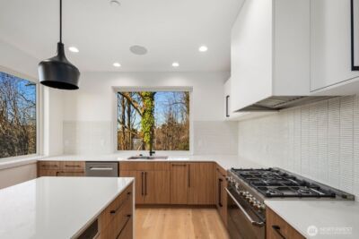 5246 23rd Avenue SW, Seattle, WA 98106 - Photo 4