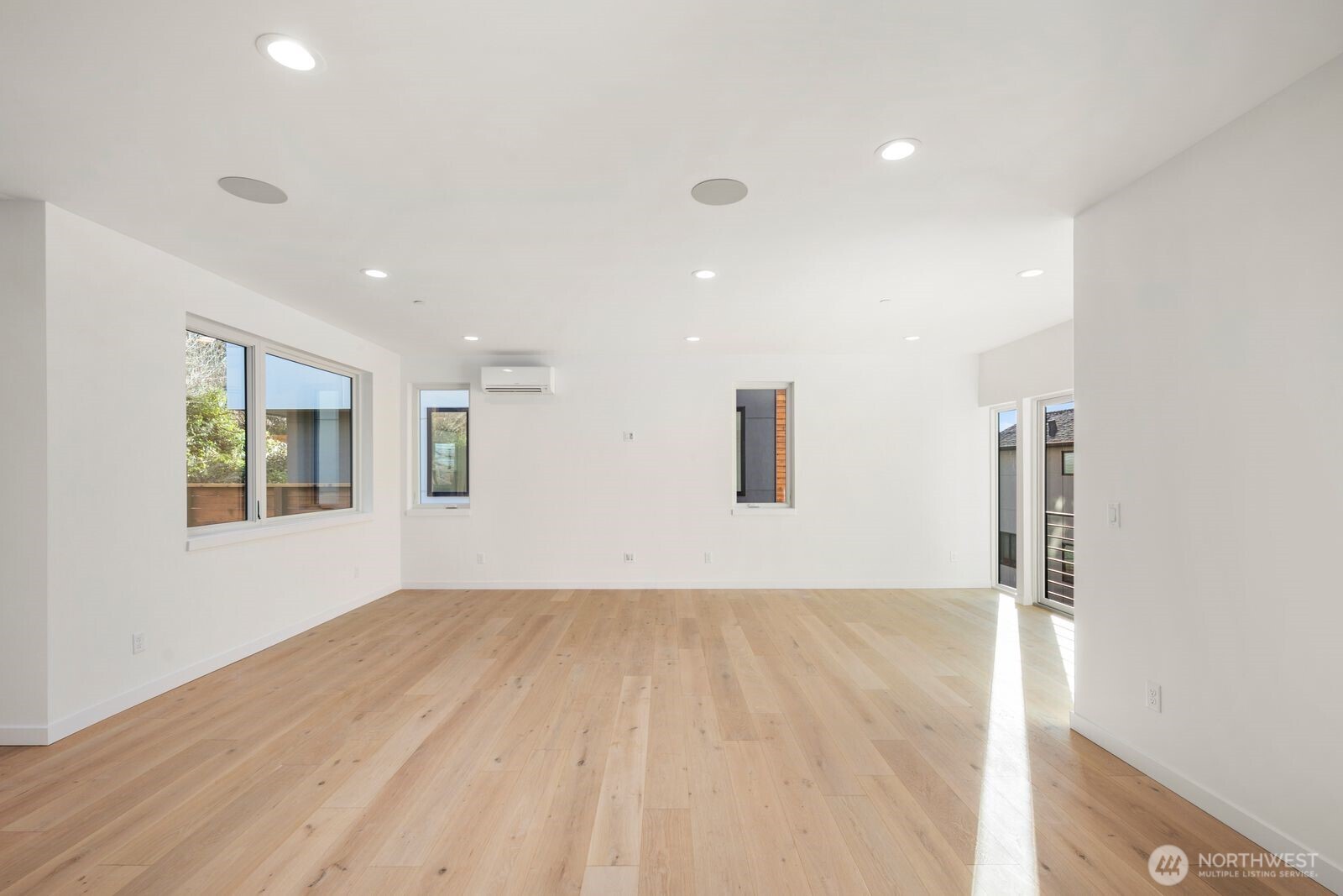 5246 23rd Avenue SW, Seattle, WA 98106