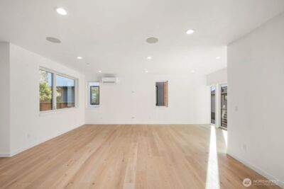 5246 23rd Avenue SW, Seattle, WA 98106 - Photo 8