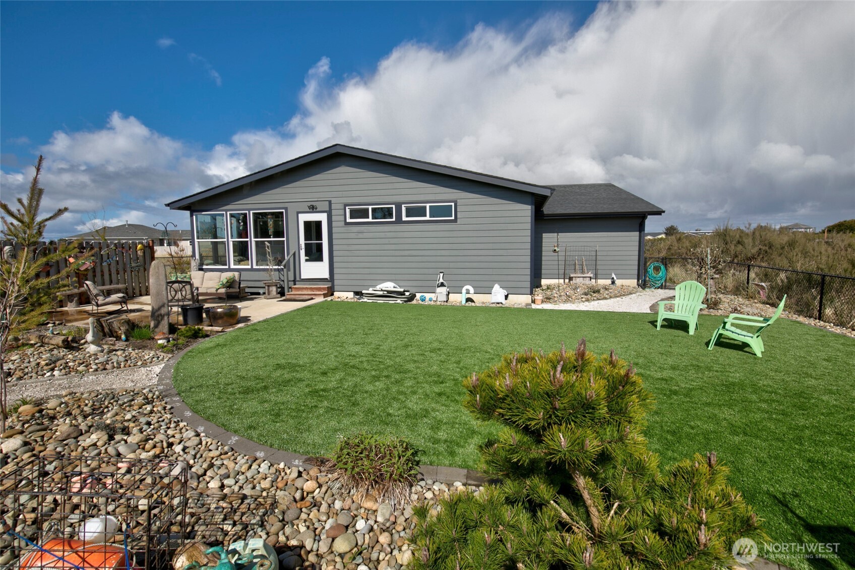 1436 Sand Pebble Avenue SW, Ocean Shores, WA 98569