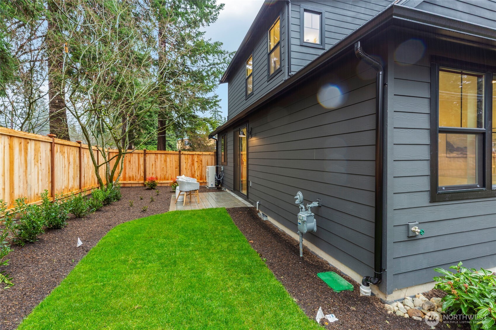 11128 116th Avenue NE #1, Kirkland, WA 98033