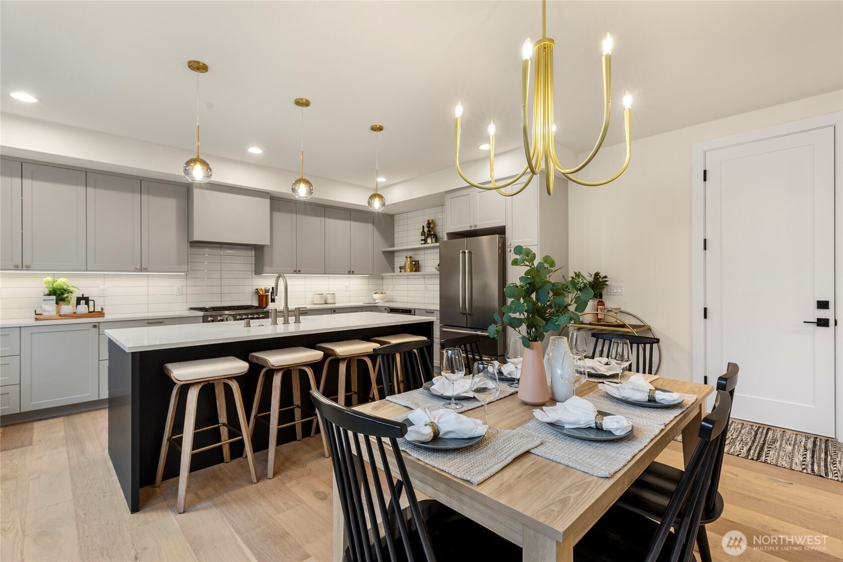 11607 NE 112th Street #2, Kirkland, WA 98033