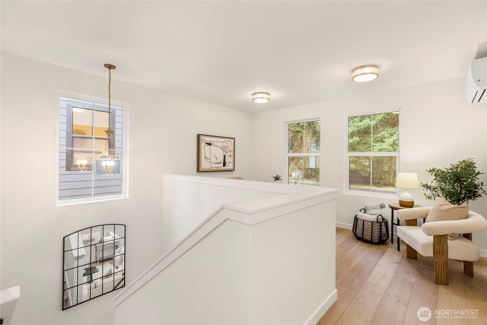 11607 NE 112th Street #2, Kirkland, WA 98033