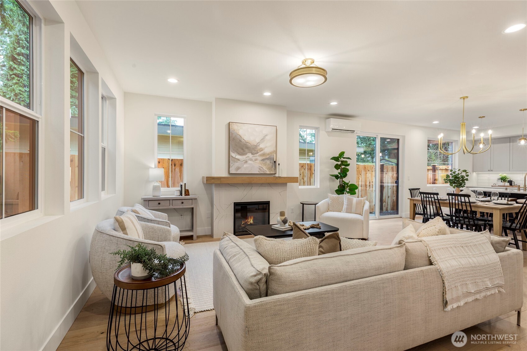 11607 NE 112th Street #2, Kirkland, WA 98033