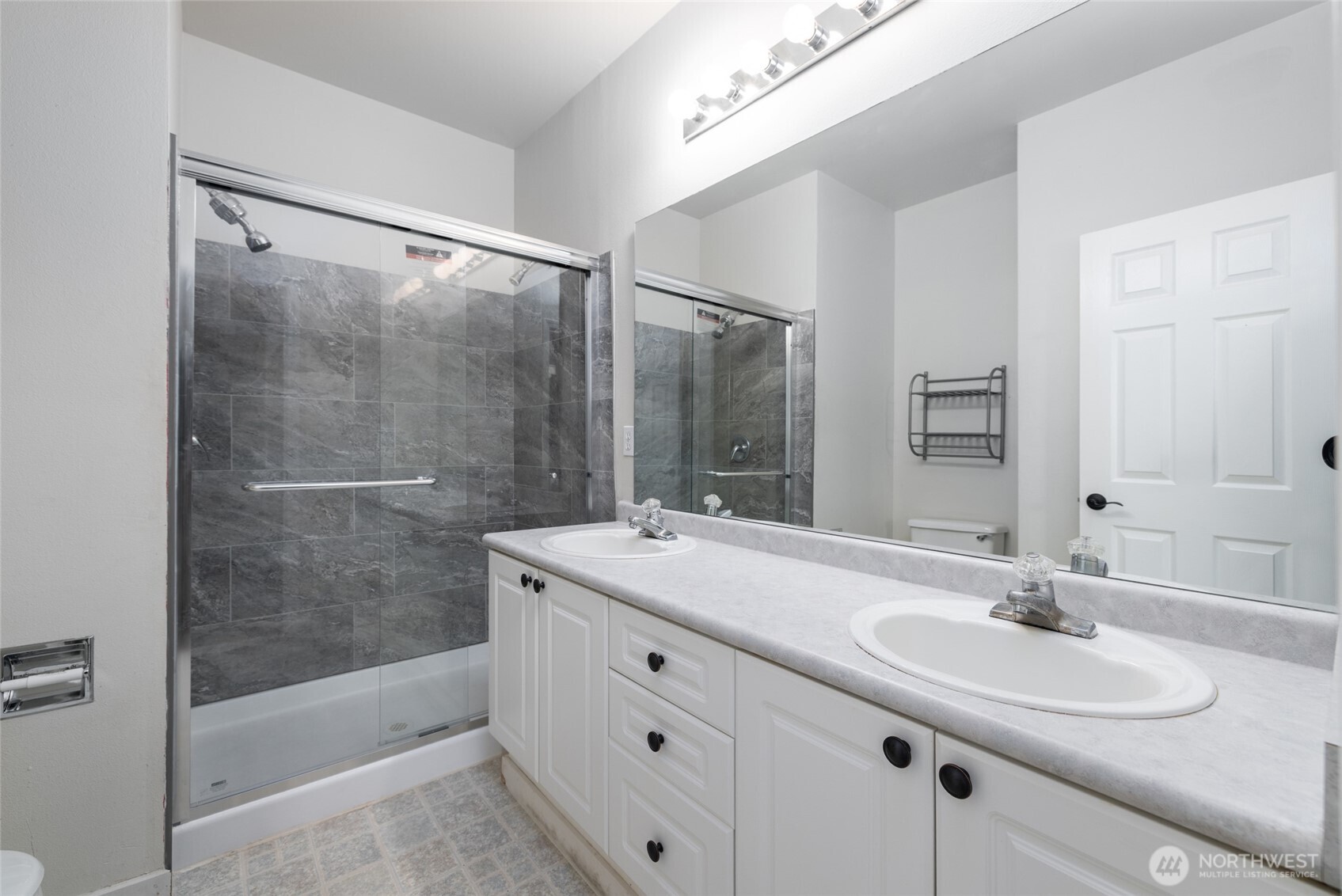 16125 Juanita-Woodinville Way NE #805, Bothell, WA 98011