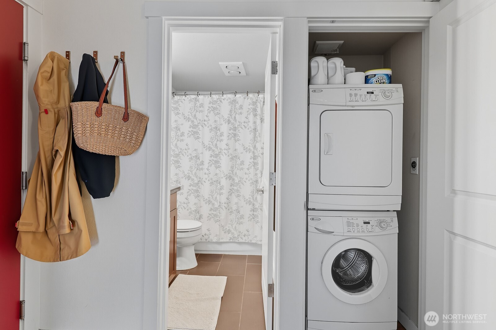 900 Summit Avenue E #303, Seattle, WA 98102