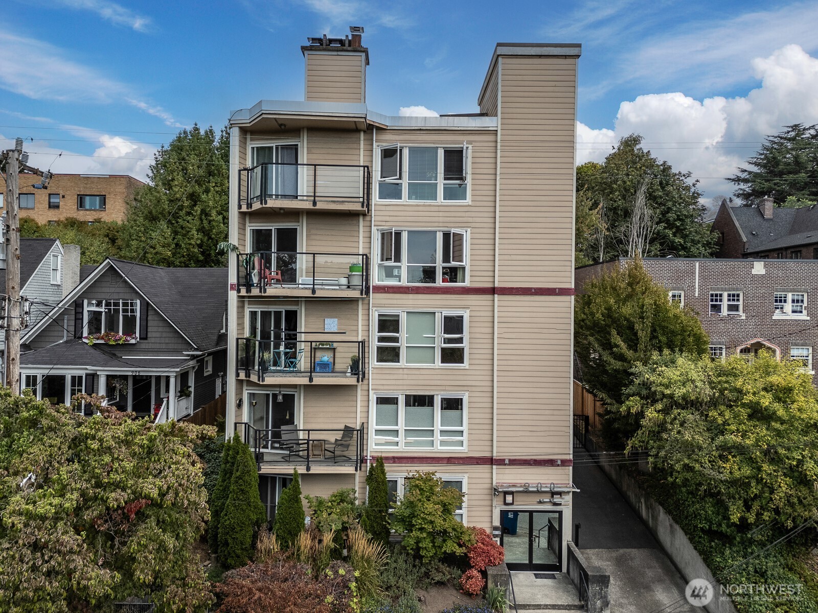 900 Summit Avenue E #303, Seattle, WA 98102