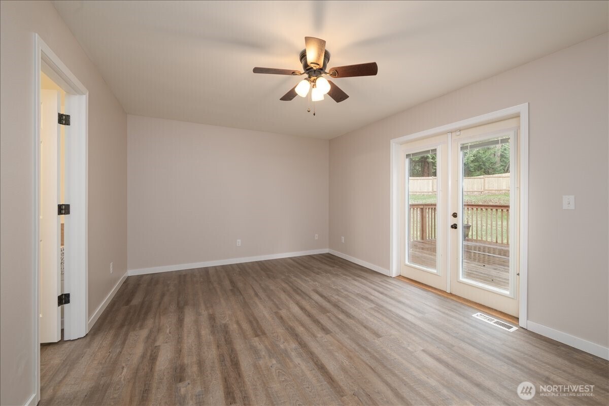 2295 S Camano Drive , Camano Island, WA 98282