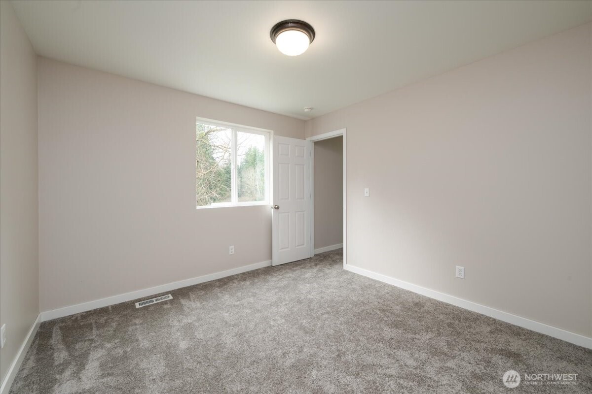 2295 S Camano Drive , Camano Island, WA 98282