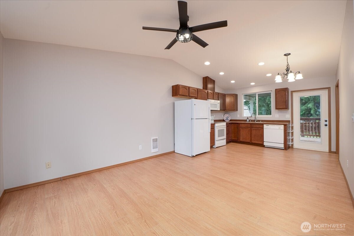 2295 S Camano Drive , Camano Island, WA 98282