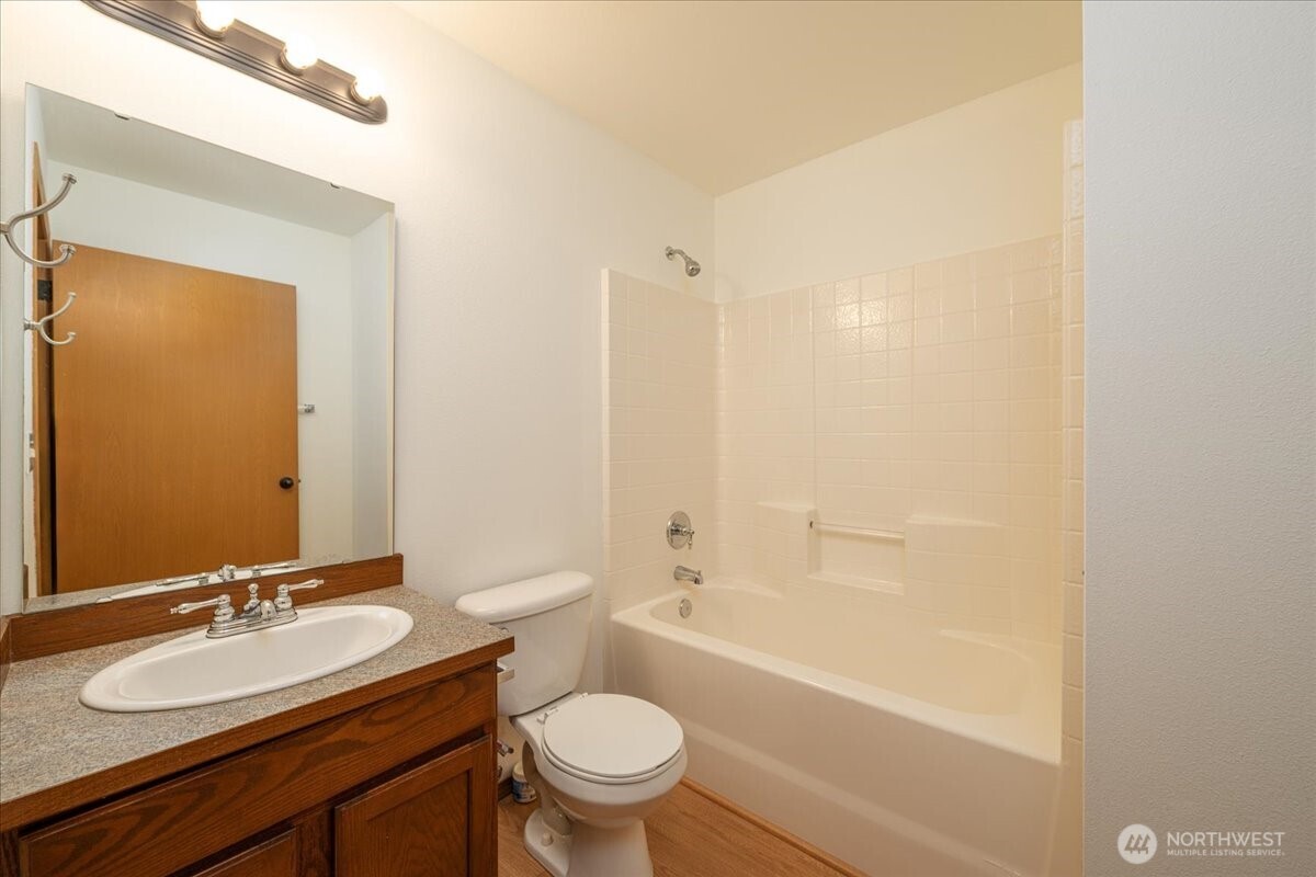 2295 S Camano Drive , Camano Island, WA 98282