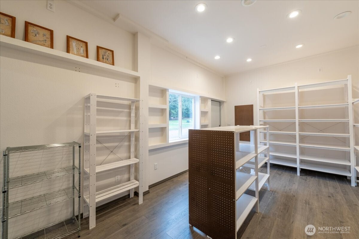 2295 S Camano Drive , Camano Island, WA 98282